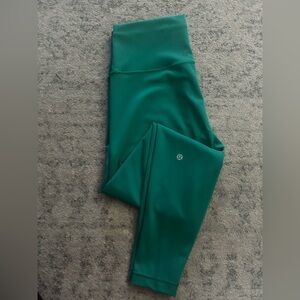 Like-New Lululemon Wunder Train High-Rise 28” Leggings